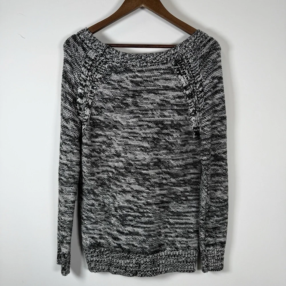 Guess Women's Cable Knit Sweater Black White Size Large Warm‎